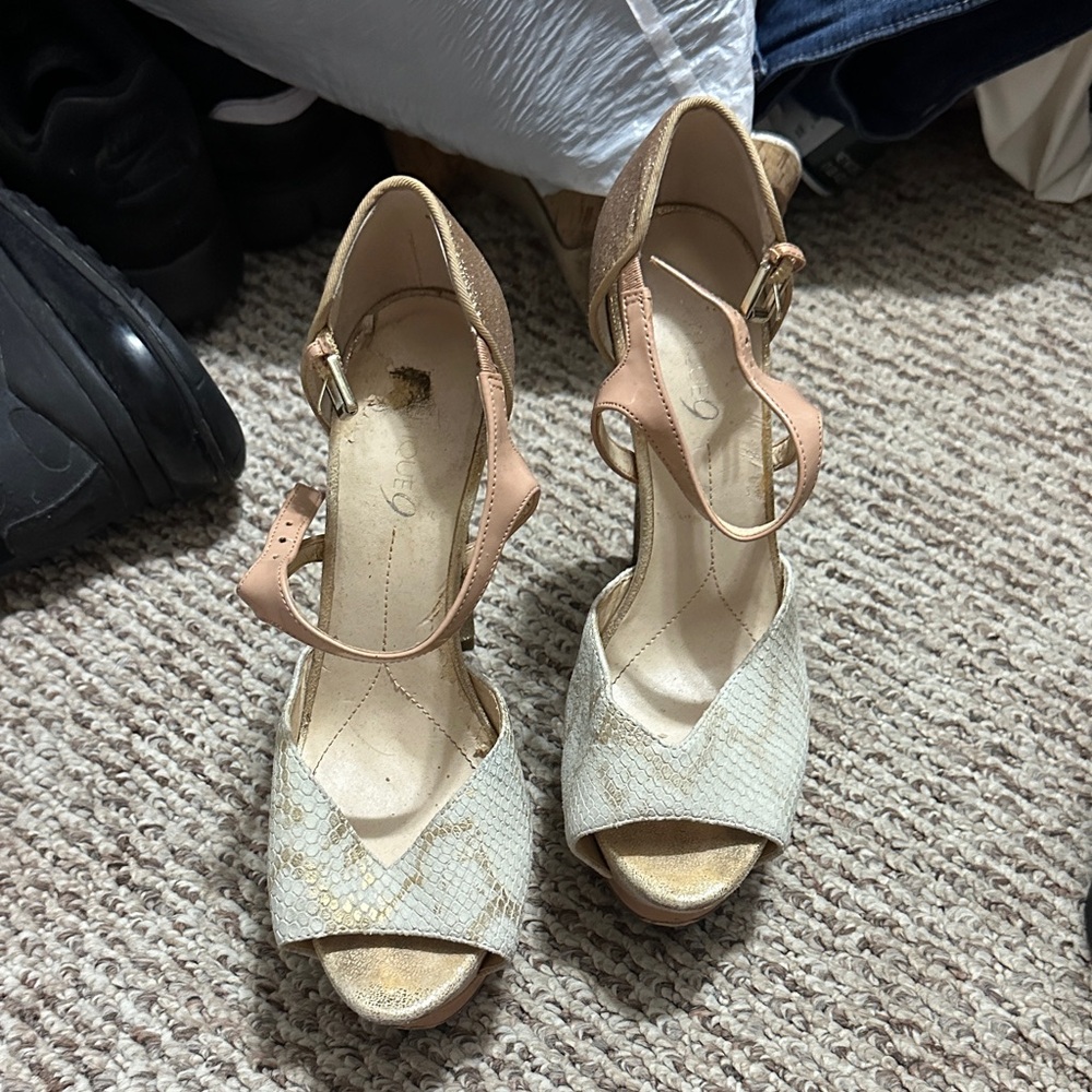Chic Beige and Gold Women’s Heels